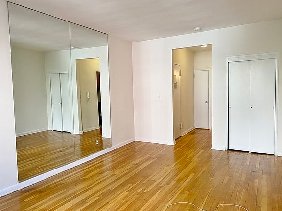 3rd image of 326 E 84th St APT 2A