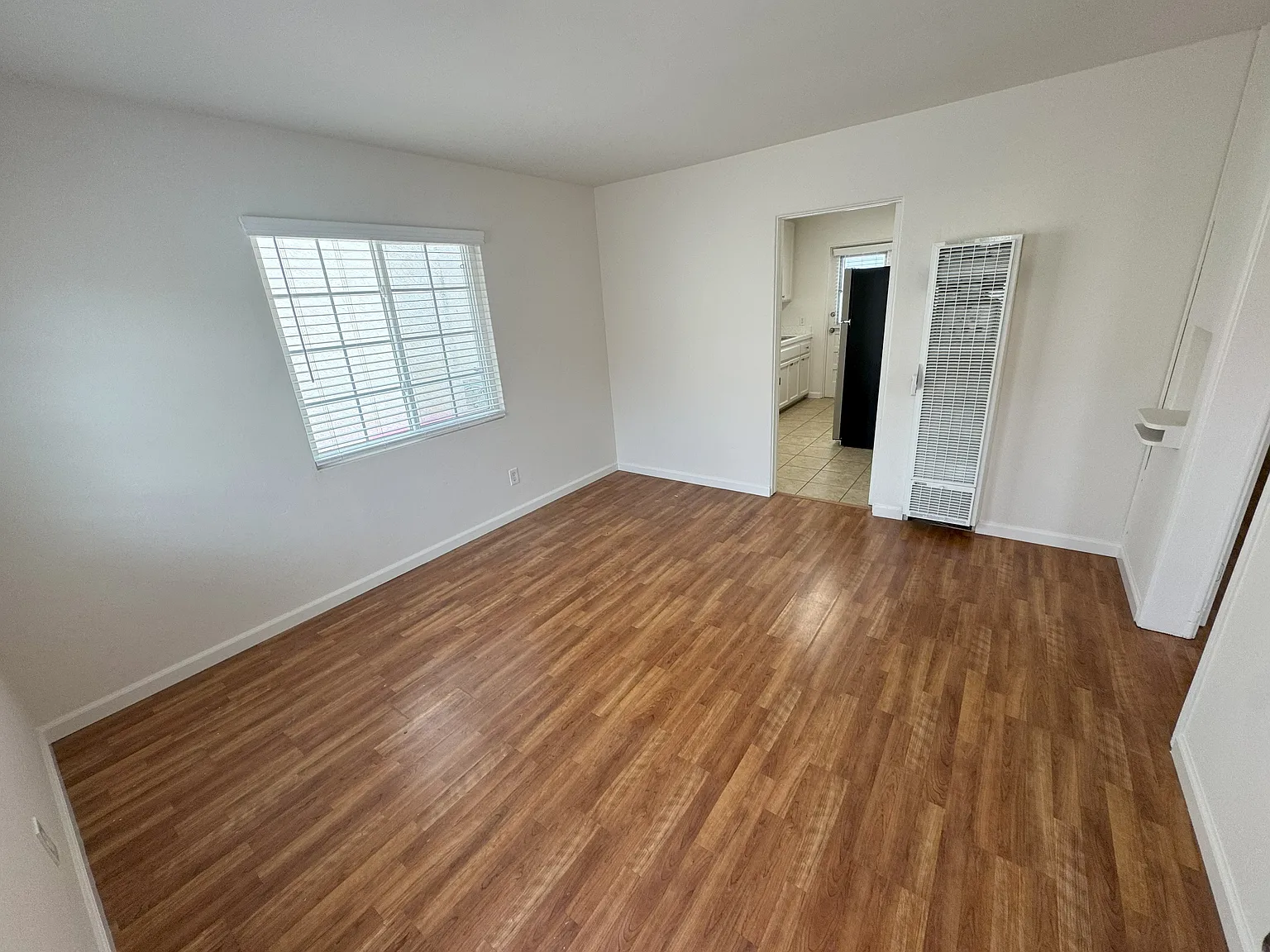1 bed, $2,300 — Photo 4