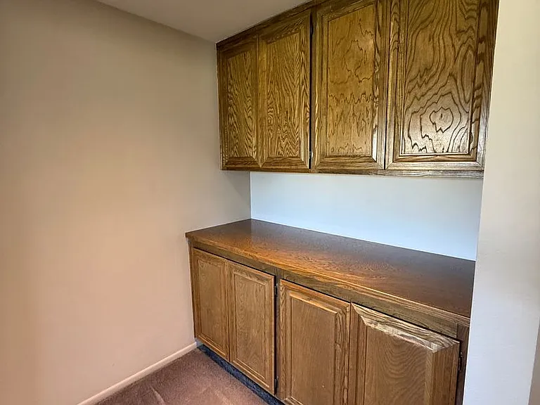 17105 Village 17 — Photo 16
