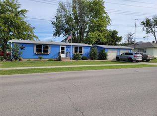 1801 Garfield Ave, Charleston, IL 61920