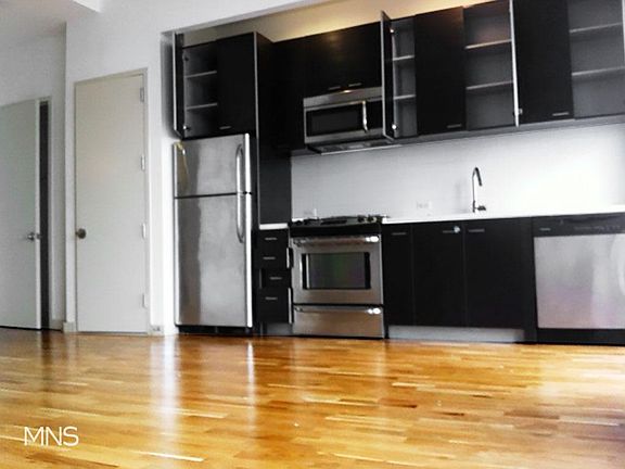 3rd image of 2310 41st Ave APT 8G