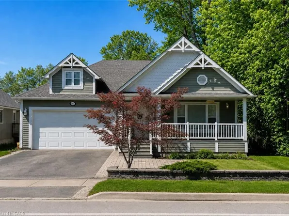 996 Beach Blvd, Hamilton, ON L8H 6Z4