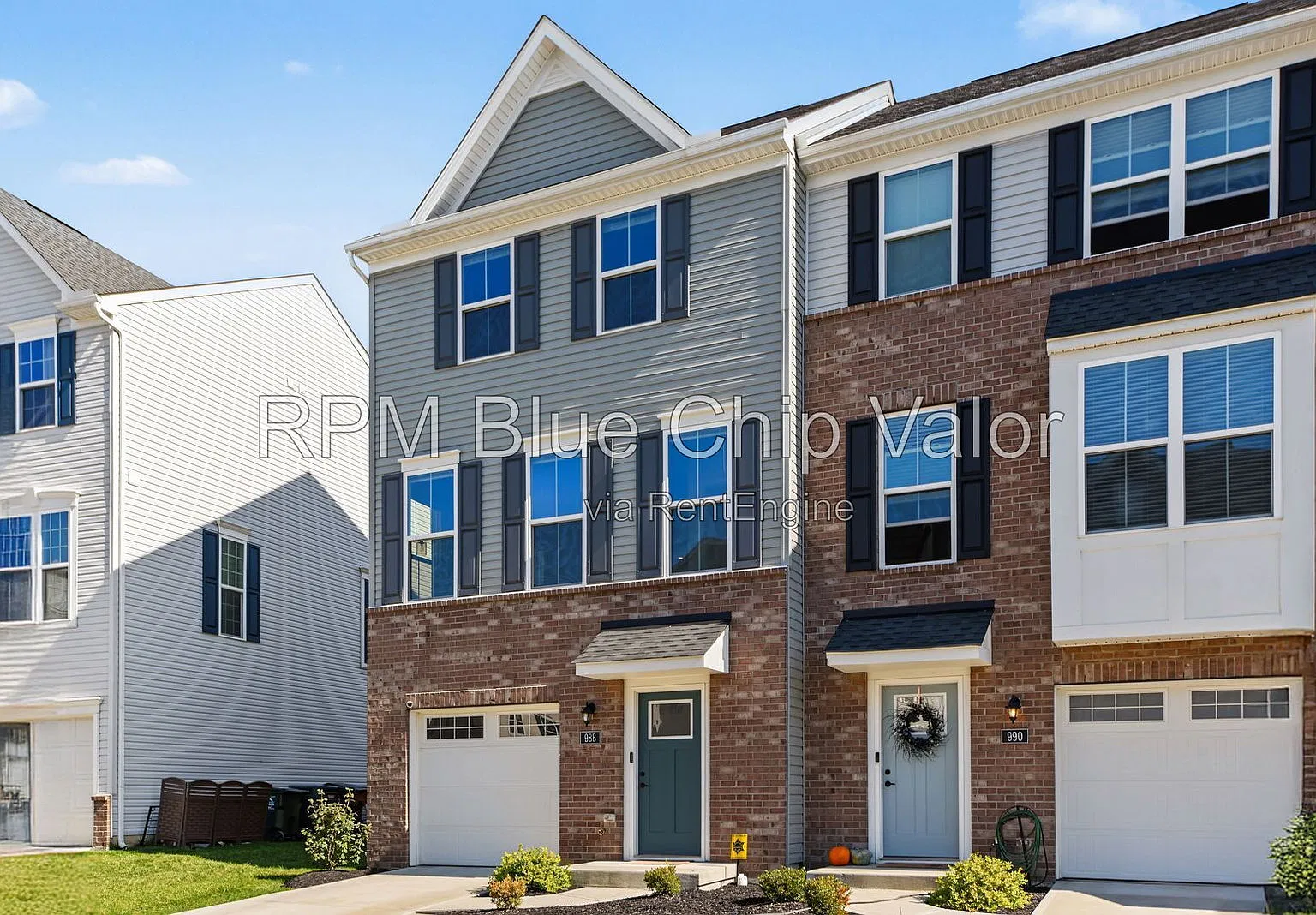 3 bed, 2.5 bath, $2,295 — Photo 3