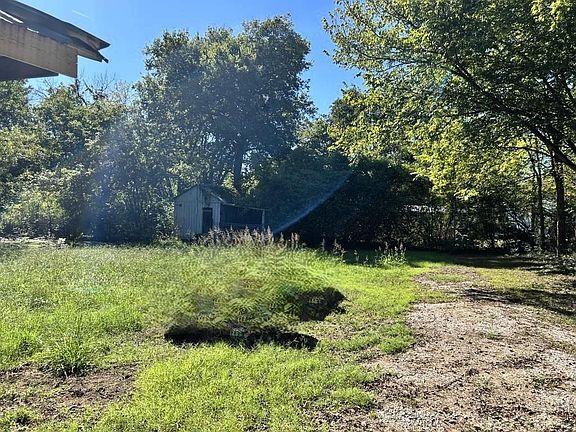2nd image of 207 Brewer Ave