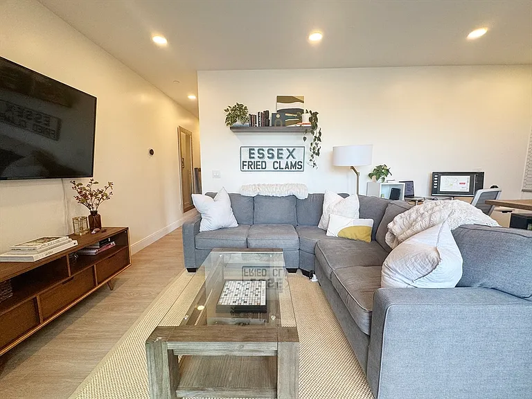 277 Border St #402 — Photo 1