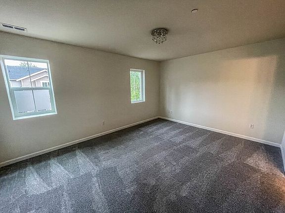 5th image of 3422 176th Pl SE