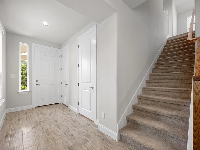 173 Riverhill Dr — Photo 15