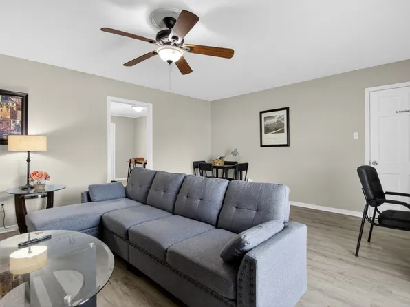 7 Clint Ct, Little Rock, AR 72205