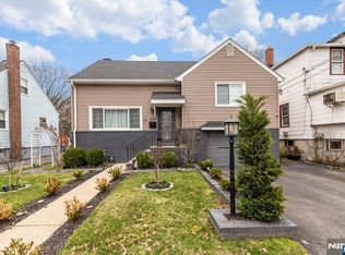 659 River Rd, Teaneck, NJ 07666