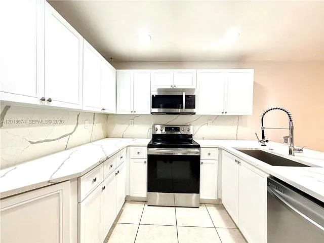 16336 SW 48th Ter #16336 — Photo 12