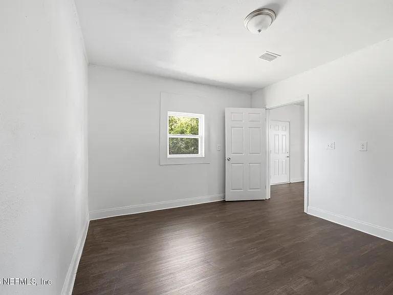 6945 Nelms St — Photo 15