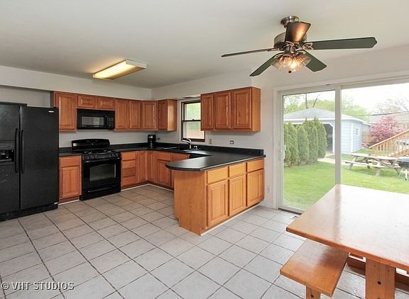 3rd image of 410 Baldwin Ave