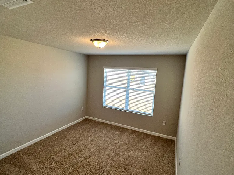 14443 Buttonwood Ln — Photo 3