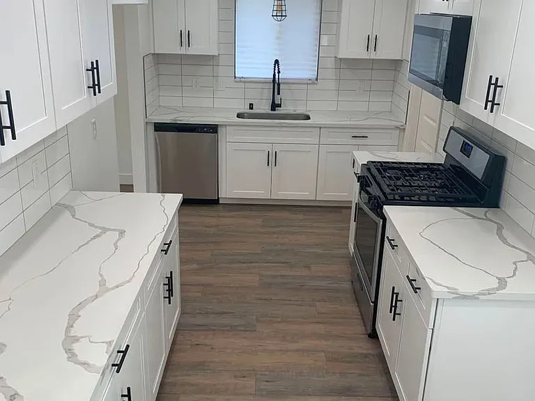 9105 Feather River Way — Photo 2