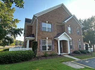 909 Atkinson Mews, Chesapeake, VA 23320