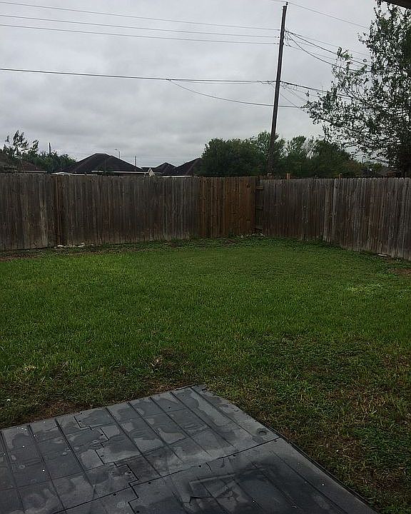 1st image of 606 W Linda St