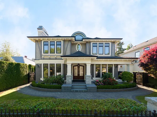 6869 Selkirk St, Vancouver, BC V6P 4H1