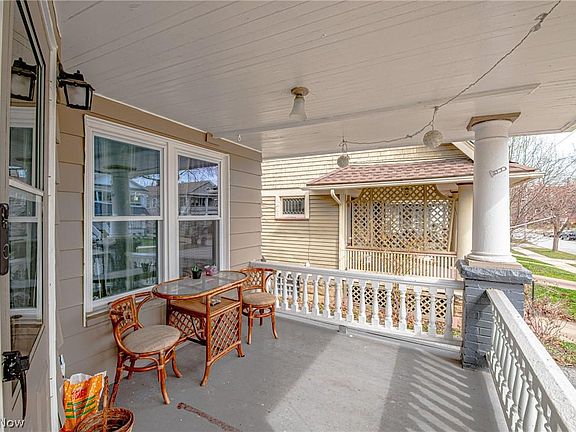 4th image of 1188-1190 Cook Ave