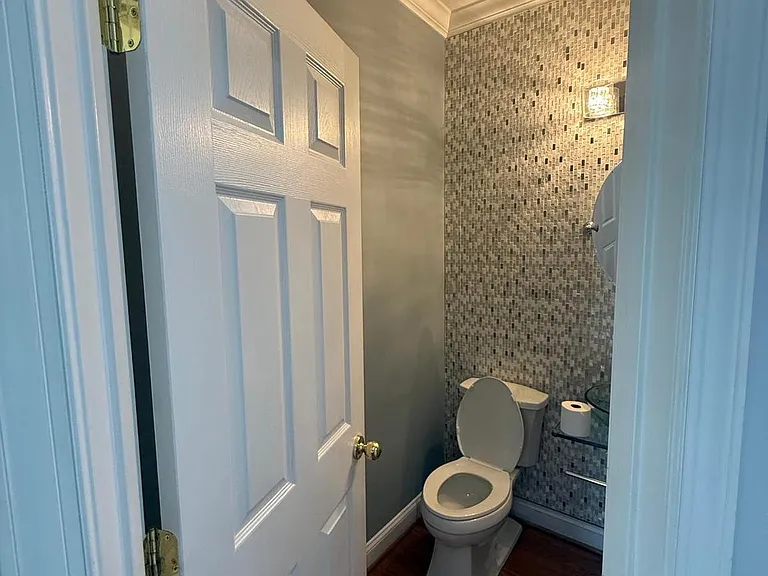 714 Marcus Cir — Photo 9