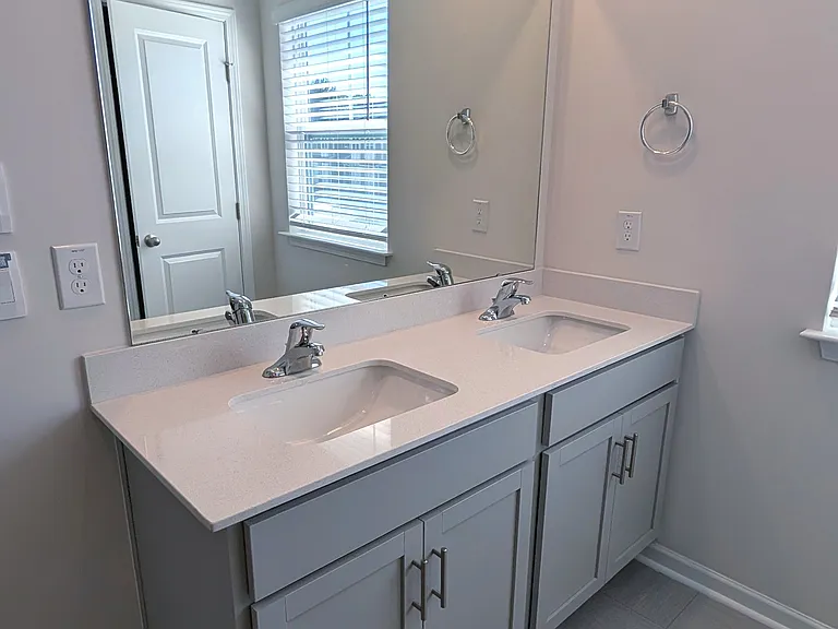 1662 Hallview Ct — Photo 7