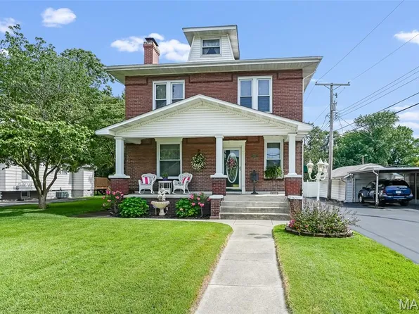 842 Lewis Ave, Wood River, IL 62095