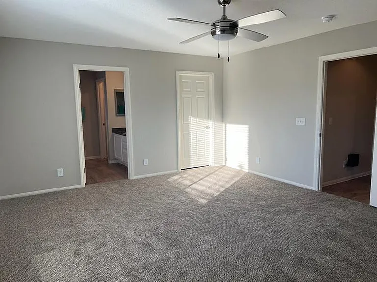 Suncrest Townhomes — Photo 16