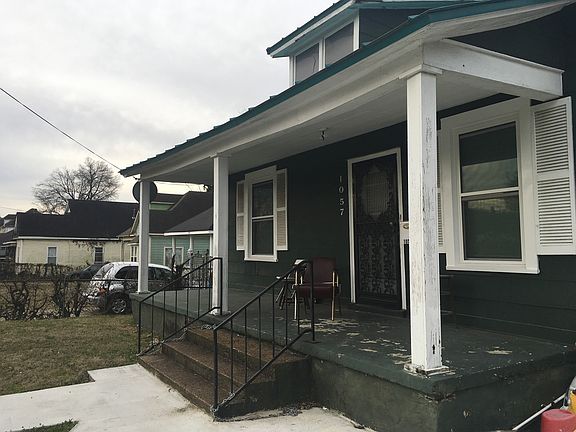 2nd image of 1057 College St