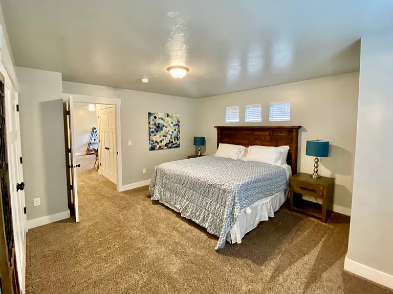 275 E 1725 N #4 — Photo 7