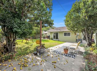11246 Segrell Way, Culver City, CA 90230