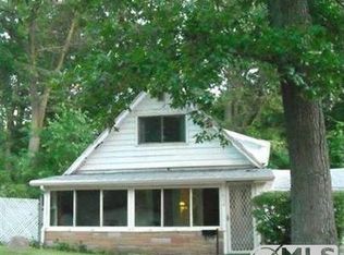 1418 Onagon Bch, Battle Creek, MI
