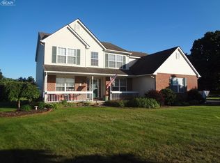 2477 Ridgewood Dr, Howell, MI 48843