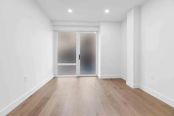 Rented by REAL New York | media 12