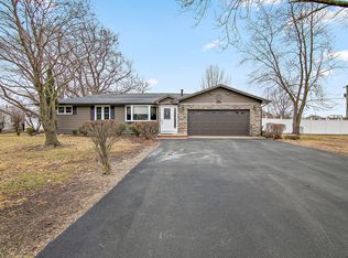 4754 W Hilltop Dr, Kankakee, IL 60901