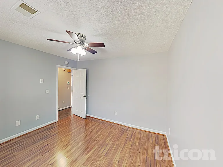 430 Forest Grove Cir — Photo 12