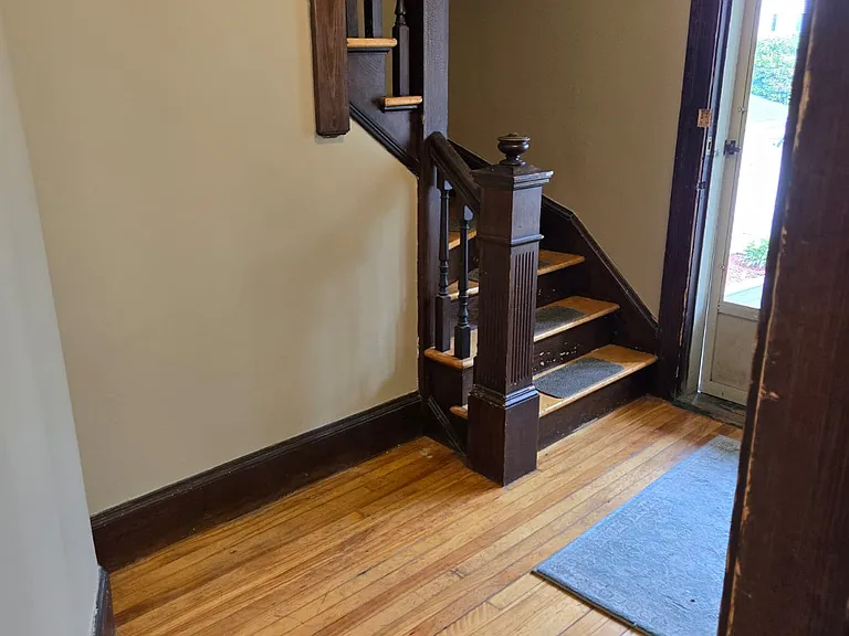 9 Greendale Ave #1 — Photo 5