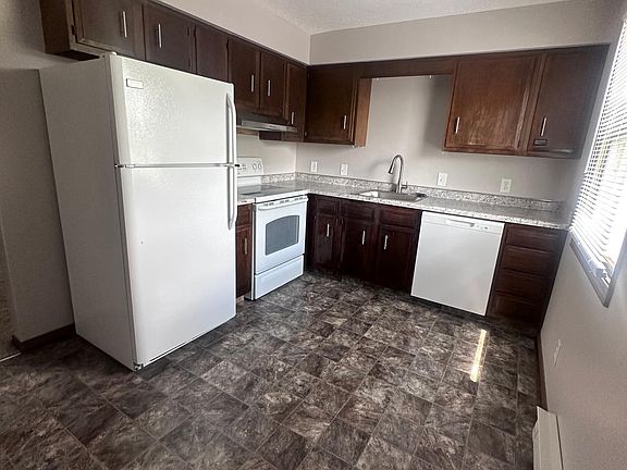 4th image of 50 Carter Cir #4