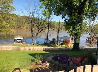 500 Smithview Dr, Glade Hill, VA 24092