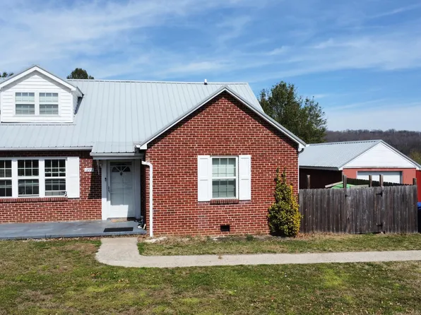 1273 Lakeview Dr, Dandridge, TN 37725