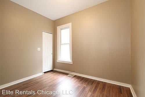 3rd image of 11725 S Wentworth Ave #Hse