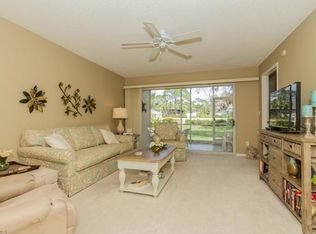 708 Landover Cir APT 104, Naples, FL 34104