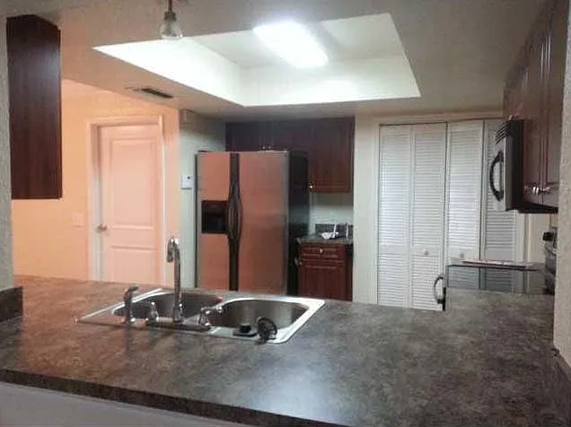 11440 NW 40th Pl — Photo 7