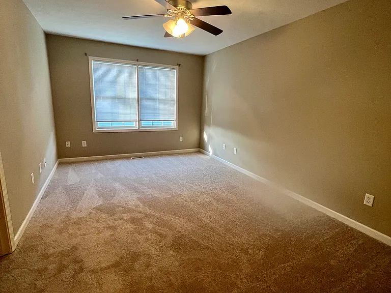 1112 Ekstam Dr #4 — Photo 14