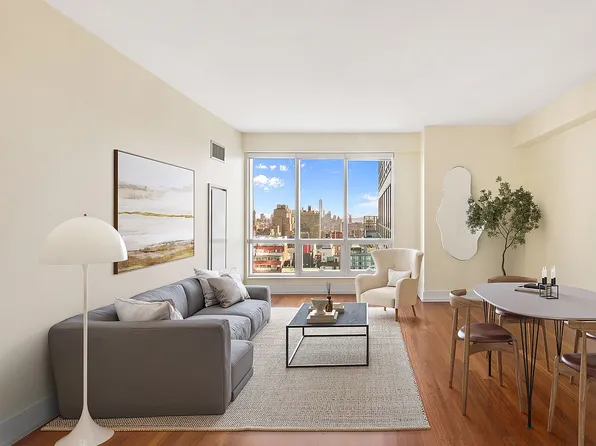 350 W 42nd St APT 38F, New York, NY 10036