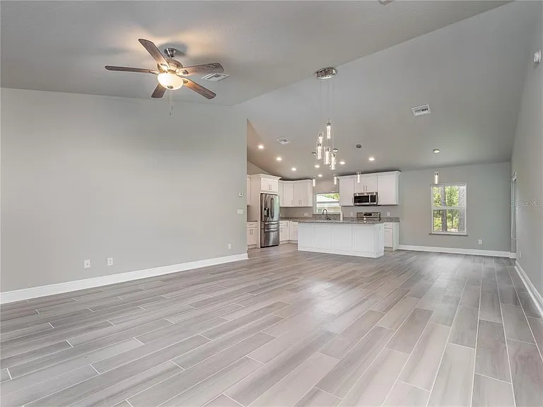 696 Marion Oaks Trl — Photo 5
