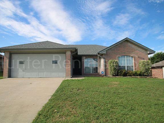2nd image of 2506 Eastwood Dr