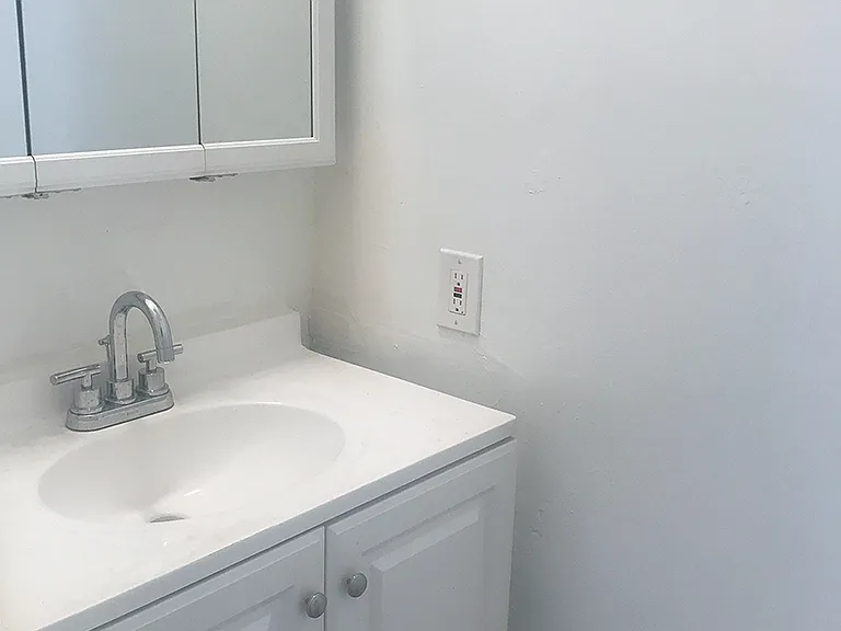 6925 Baird Ave #5 — Photo 13