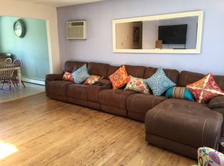 1 Franklin Rd, Sound Beach, NY 11789