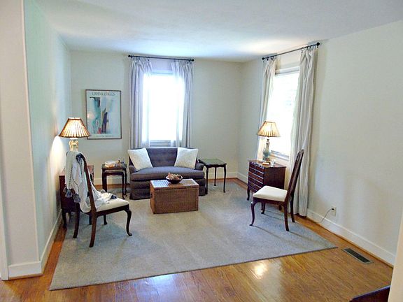 5th image of 1601 Maxwell Rd