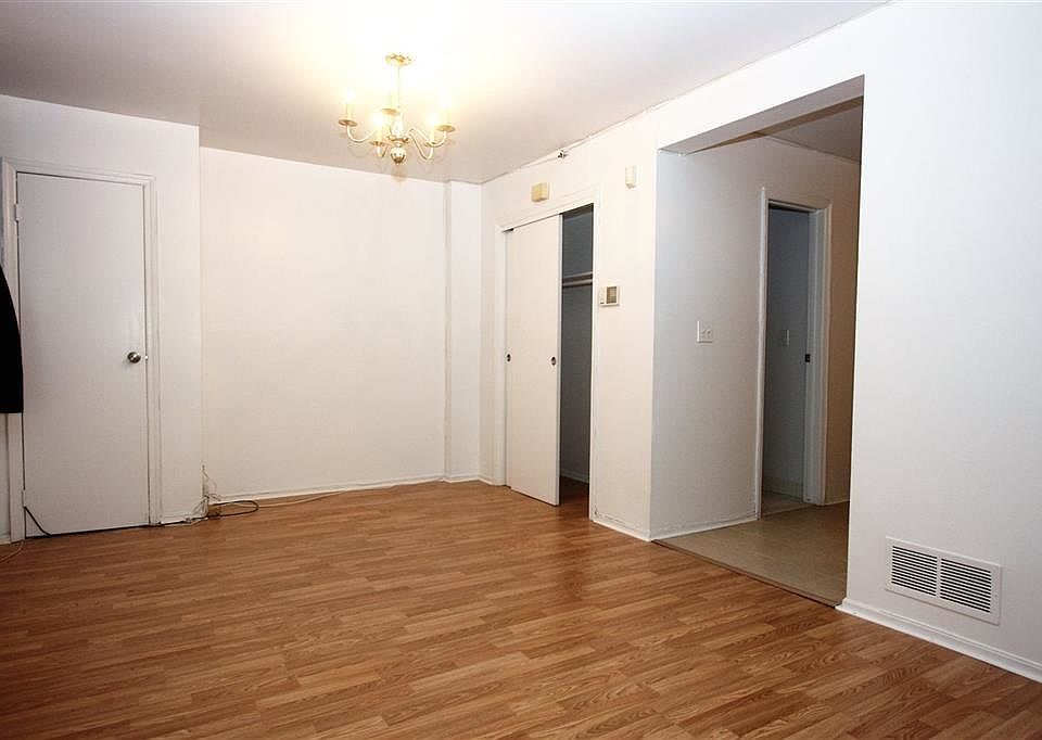 1st image of 228 Christopher Columbus Dr #G