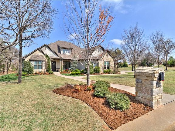 2nd image of 2648 Crestwood Dr